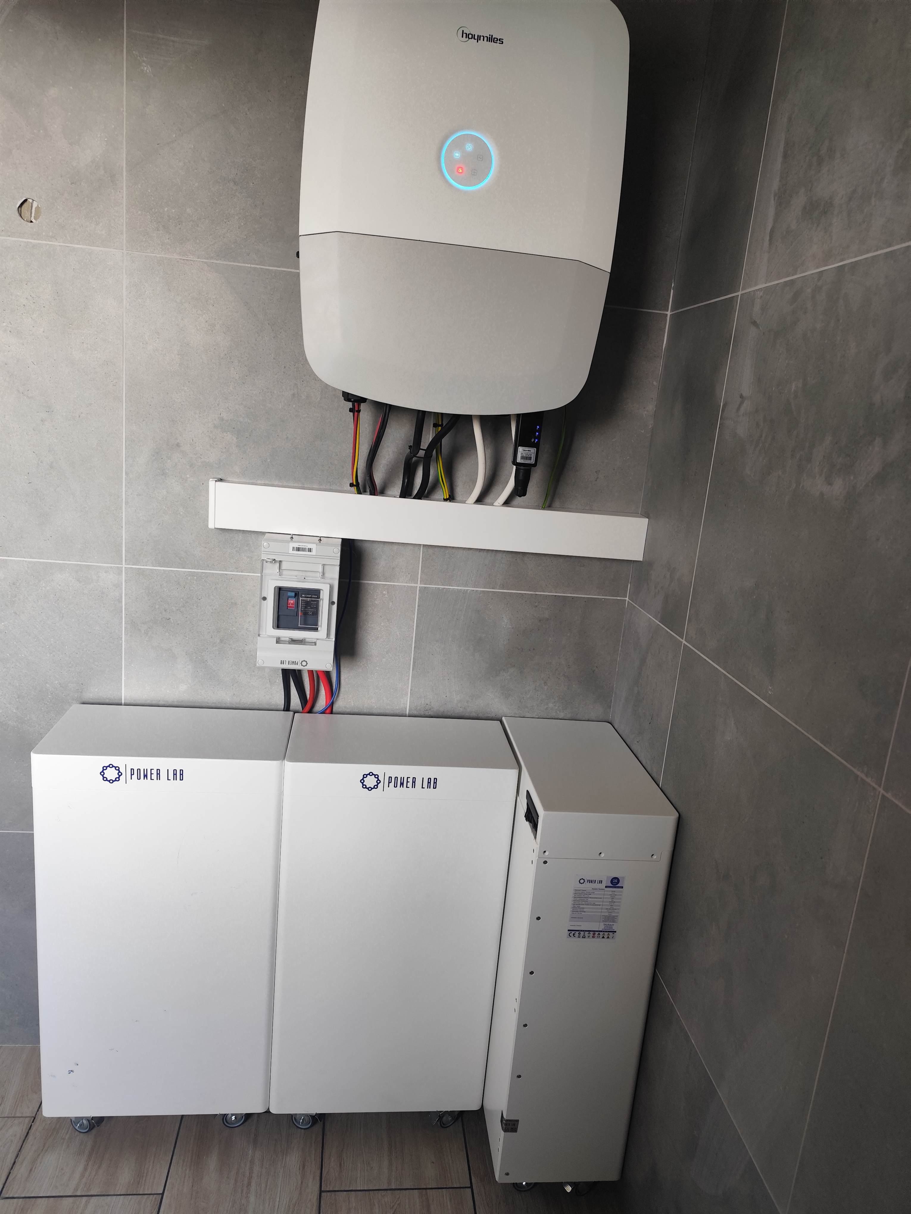 Przydomowy magazyn energii Power LAB zamontowany przez Solarhouse